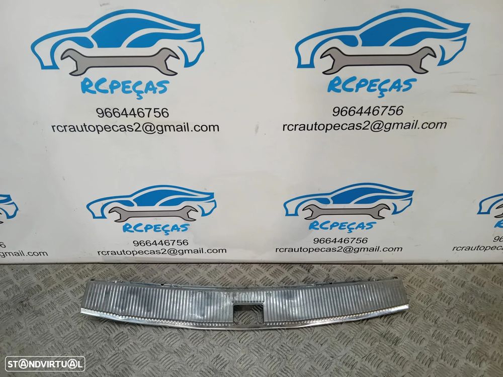 Friso traseiro orignal Vw Volkswagen Touareg 7L - 1