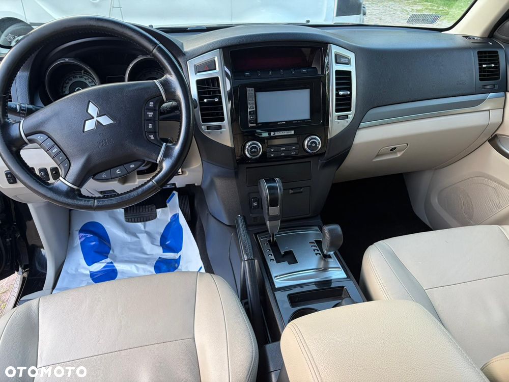 Mitsubishi Pajero 3.2 DID Limited Edition - 22