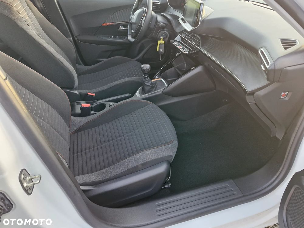 Peugeot 2008 - 22