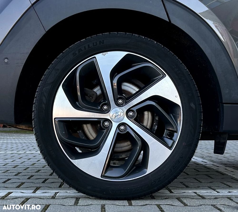 Hyundai Tucson 2.0 CRDI 4WD Automatik Intro Edition - 26