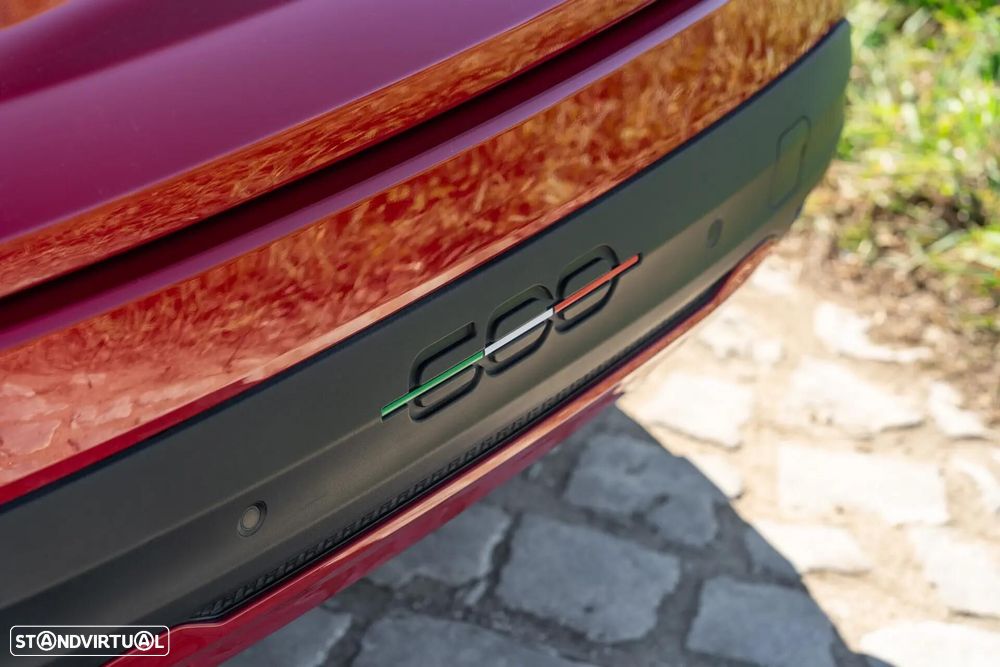Fiat 600e 54 kWh (RED) - 8
