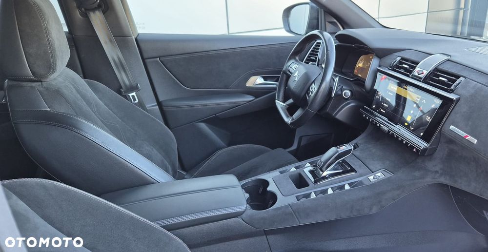 DS Automobiles DS 7 Crossback - 26