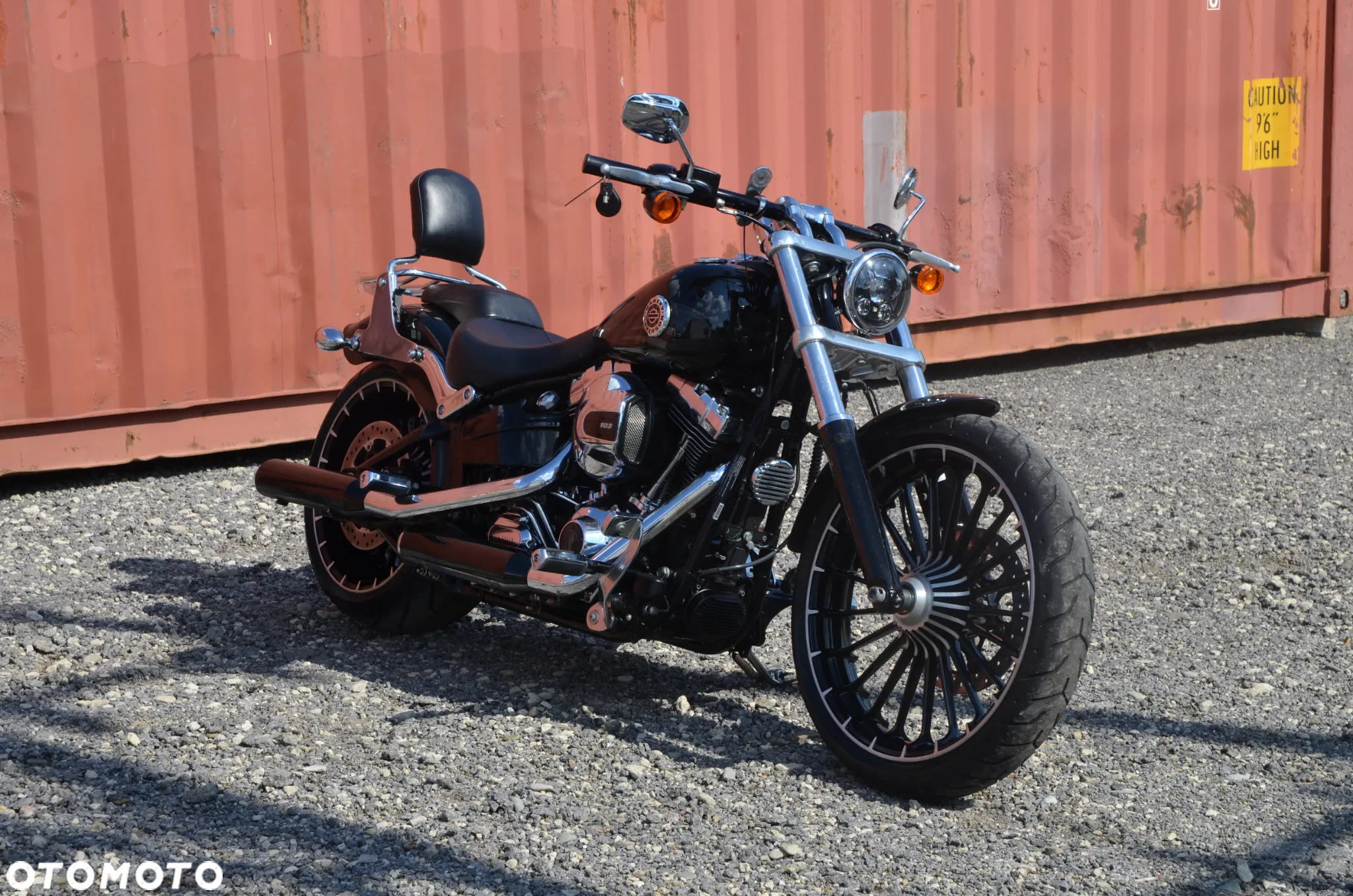Harley-Davidson FXSB Breakout - 16