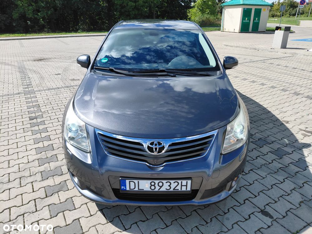 Toyota Avensis - 39