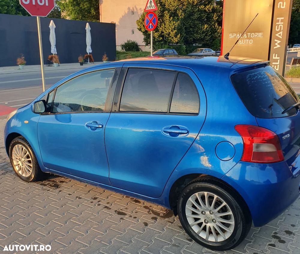 Toyota Yaris 1.0 Luna - 3