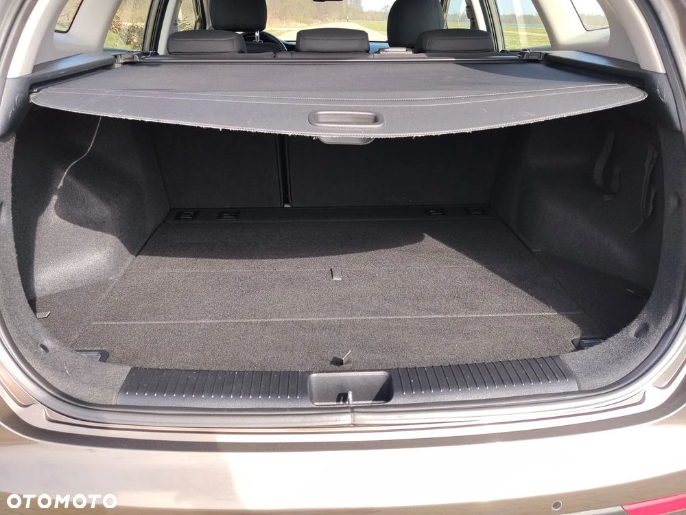 Kia Ceed 1.6 GDI ISG Platinum Edition - 11