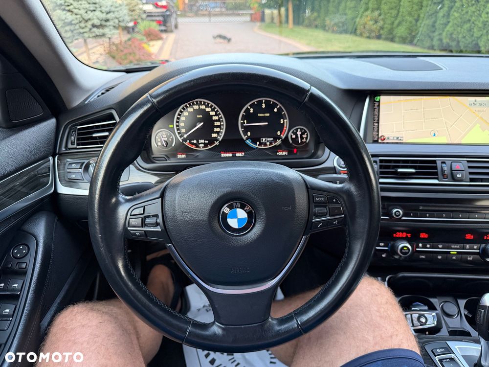 BMW Seria 5 520d Luxury Line - 26