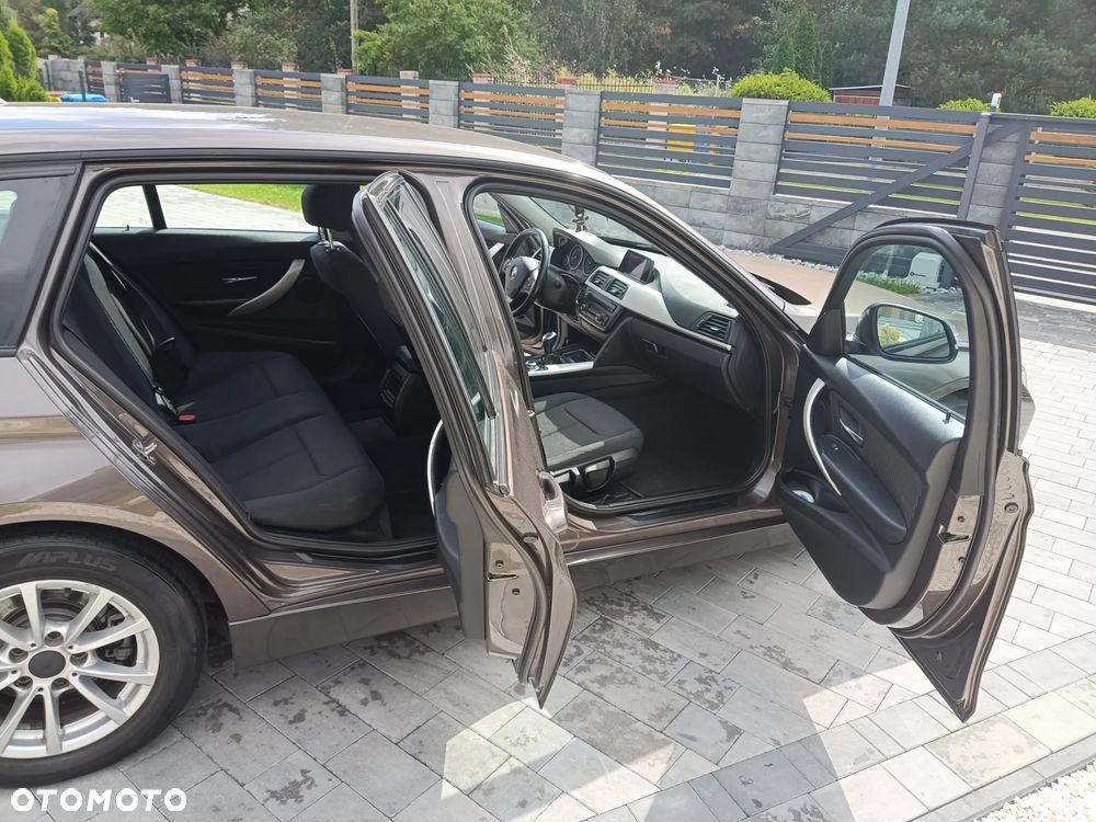 BMW Seria 3 316d - 14