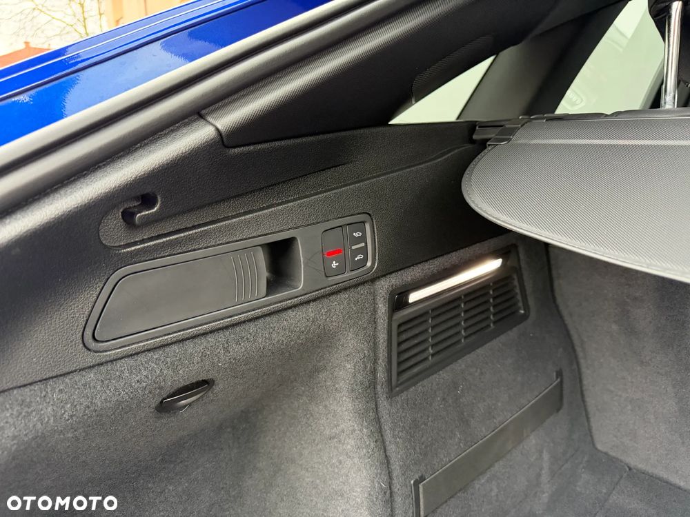 Audi SQ5 Sportback - 15