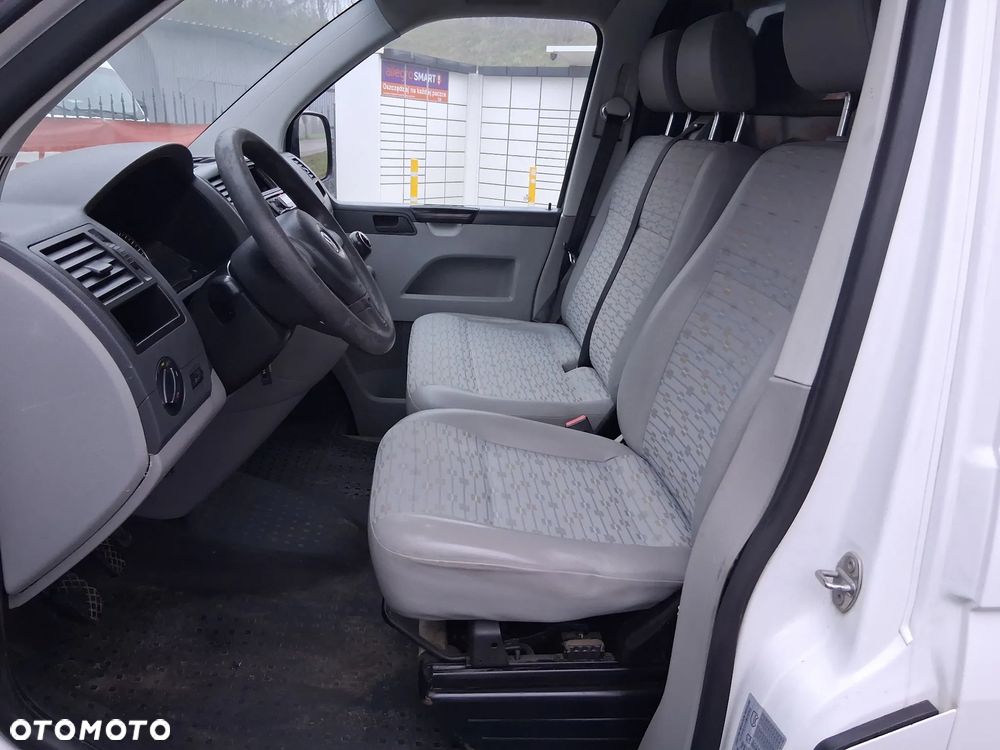Volkswagen Transporter - 18