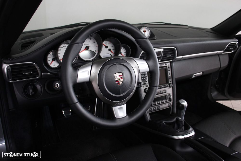 Porsche 911 (997) Turbo - 8