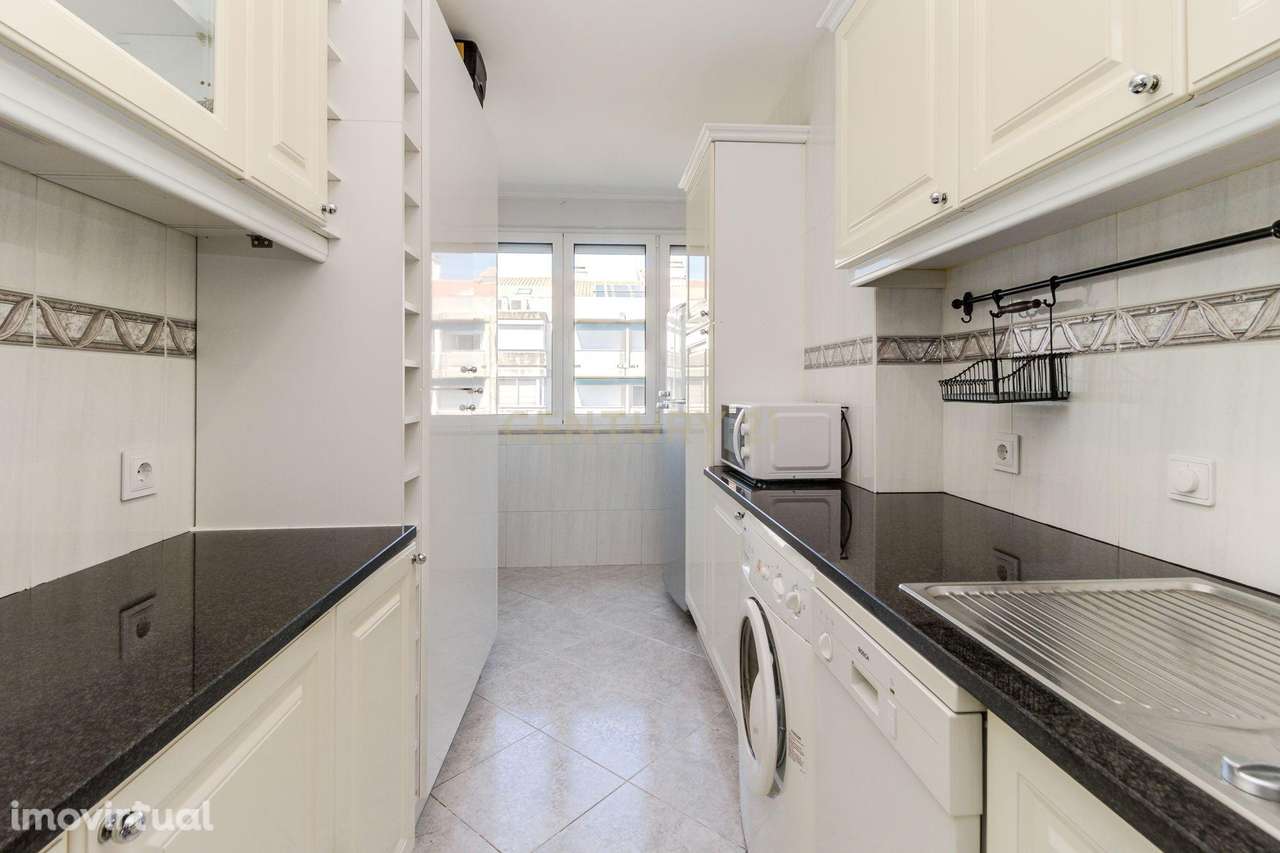 T2 perto da Pastelaria Califa em São Domingos de Benfica - Grande imagem: 4/33