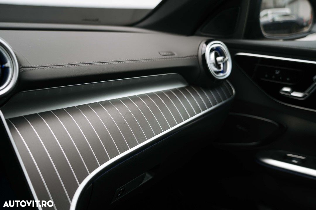 Mercedes-Benz C - 38