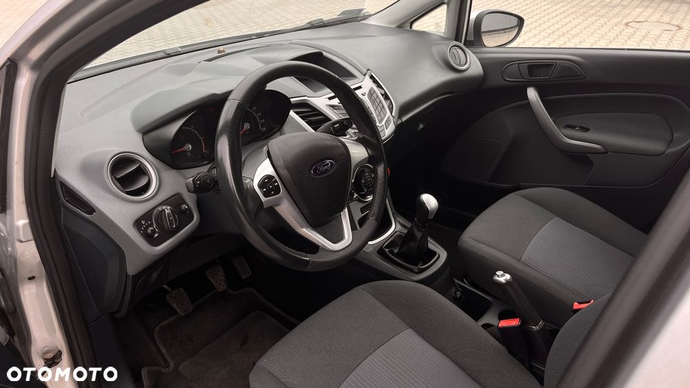 Ford Fiesta 1.6 TDCi Silver X - 9