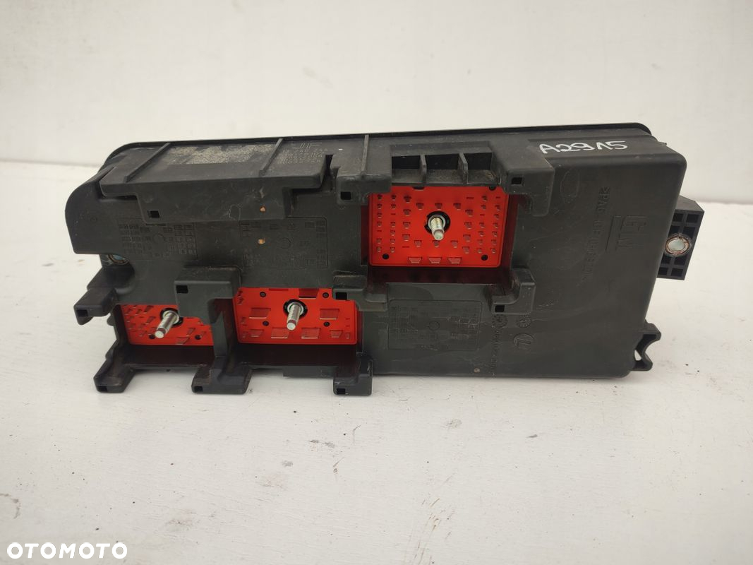 Skrzynka bezpieczników OPEL VECTRA C LIFT 1.9CDTI 13240244 - 4
