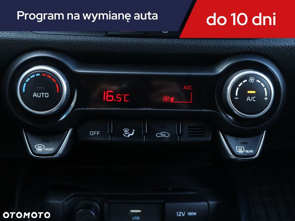Kia Rio - 22