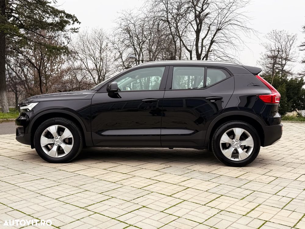 Volvo XC 40 T2 AT8 Momentum - 9