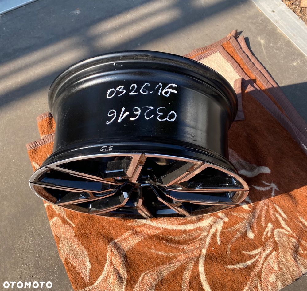 BMW IV 4 i4 G26 M pakiet M-pakiet 4 G22 G23 G24 ORYGINALNA ! felga aluminiowa 19 cali.   8.5 J x 19  8.5Jx19  5x112 5 x 112  ET35 is 35 8 1/2 J x 19  8747304 CMS 1255-4  5A504D7 BLA  032616 - 16