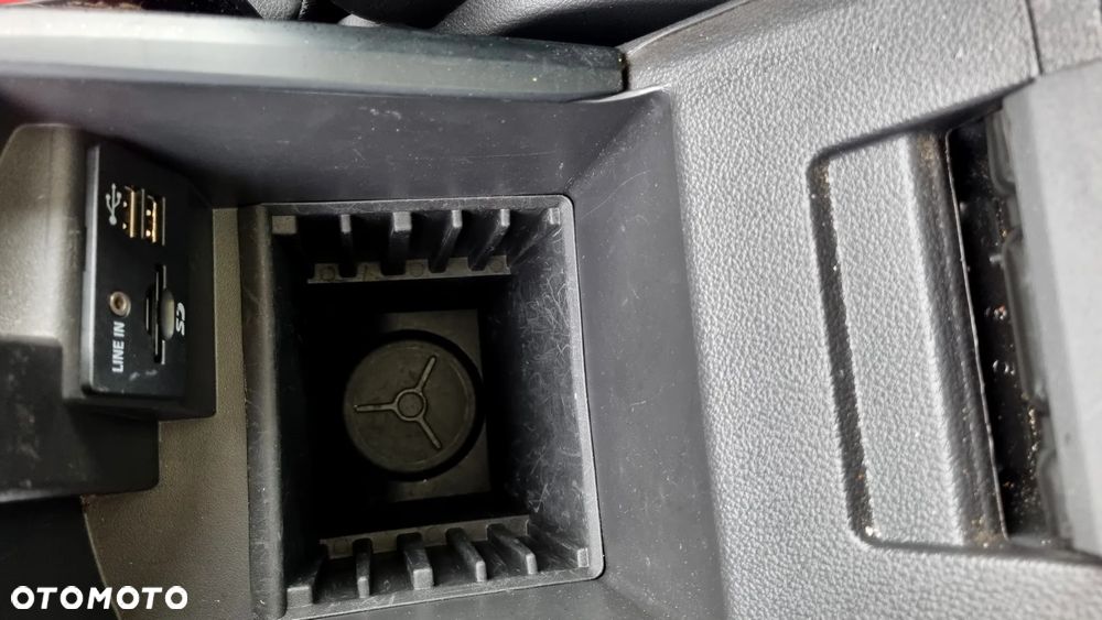 Ford C-MAX 2.0 TDCi Start-Stop-System Titanium - 30