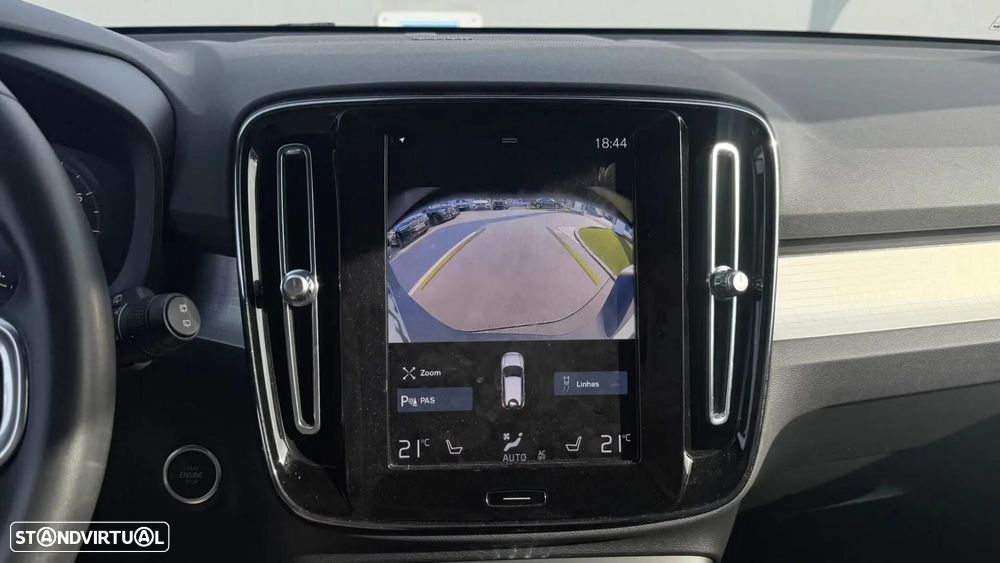 Volvo XC 40 1.5 T2 Plus Dark Auto - 17