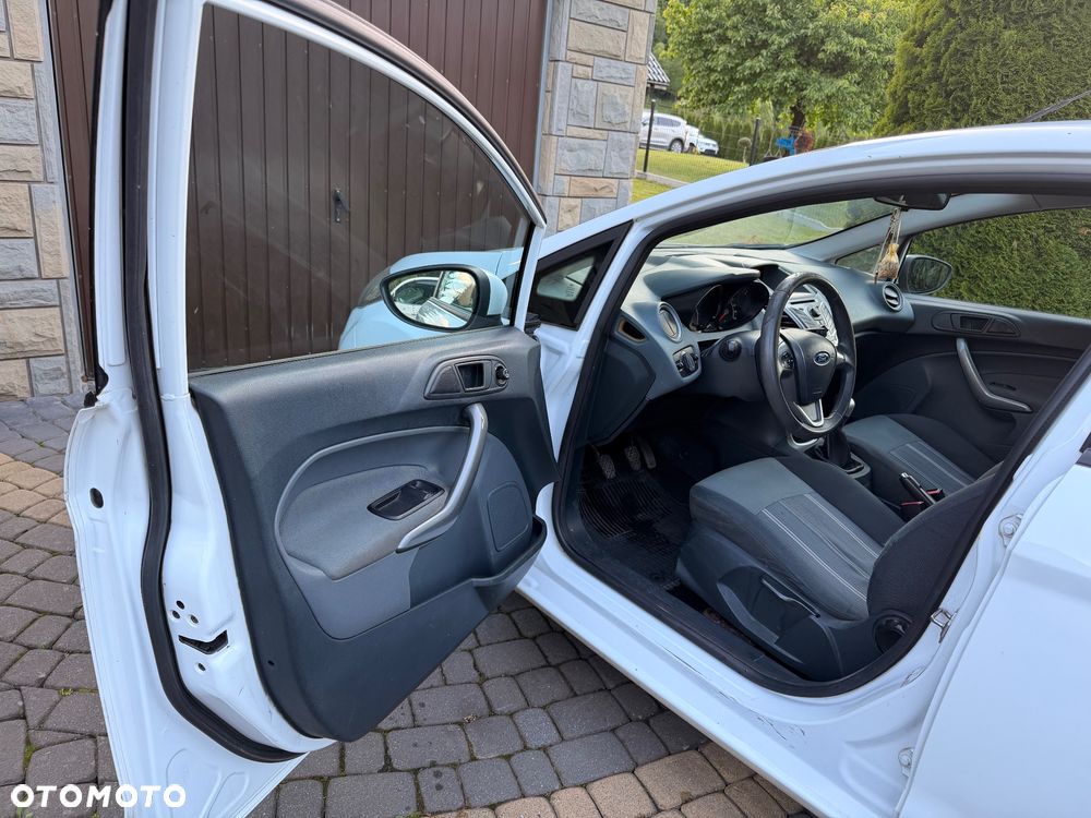 Ford Fiesta 1.25 Ambiente - 6