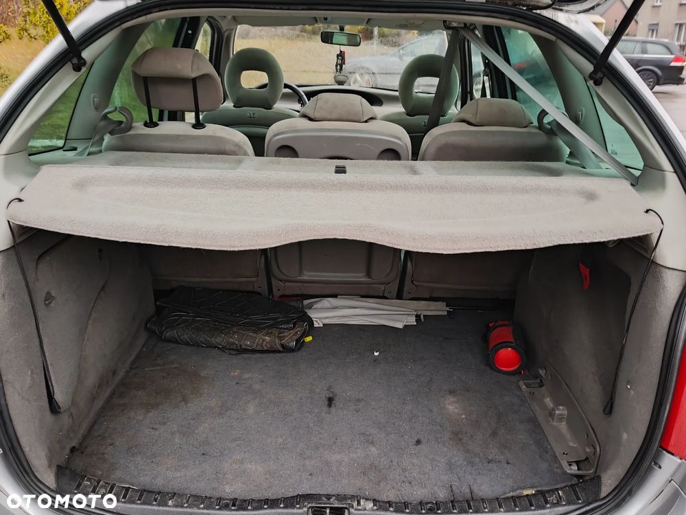 Citroën Xsara Picasso 1.6 HDi Exclusive - 18