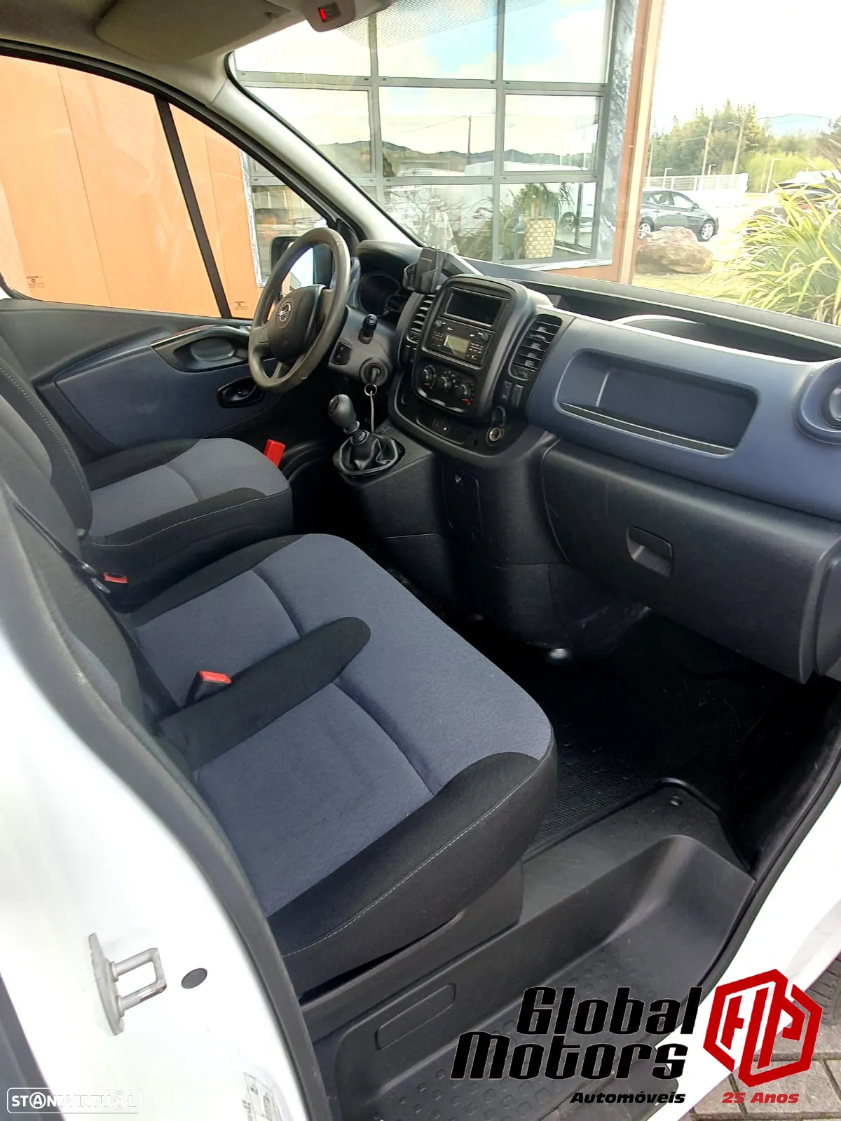 Opel Vivaro - 6