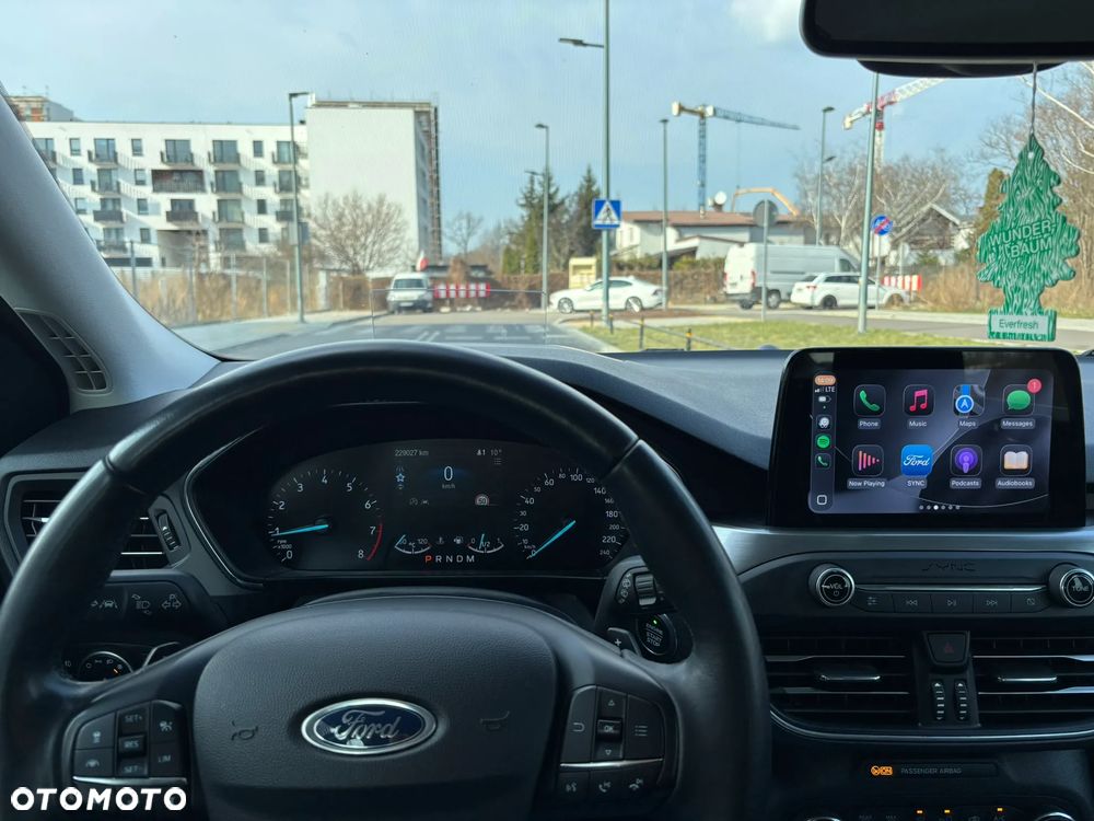Ford Focus SW 1.0 EcoBoost S&S Business Edition - 24