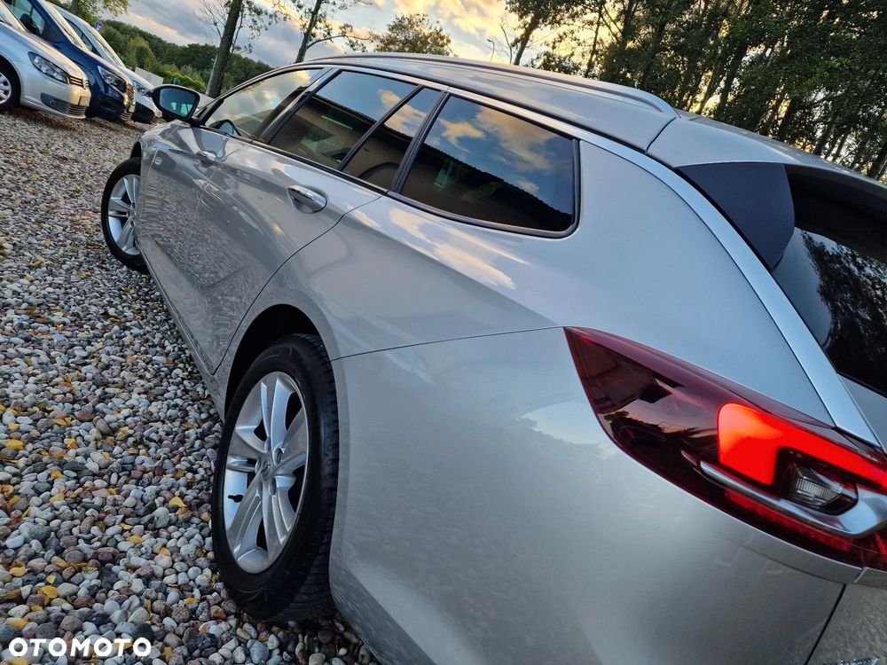 Opel Insignia - 24