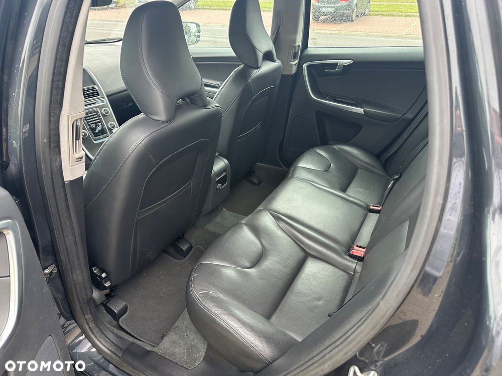 Volvo XC 60 D4 Summum - 11
