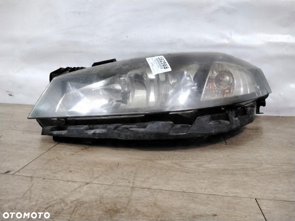RENAULT LAGUNA II LIFT LAMPA PRZÓD LEWA - 1
