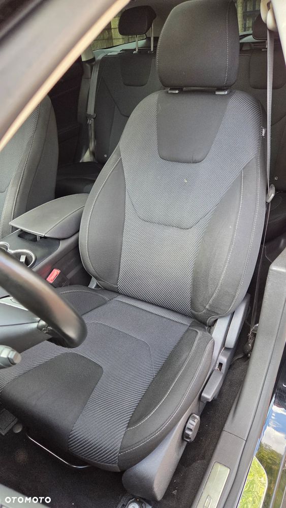 Ford Mondeo - 27