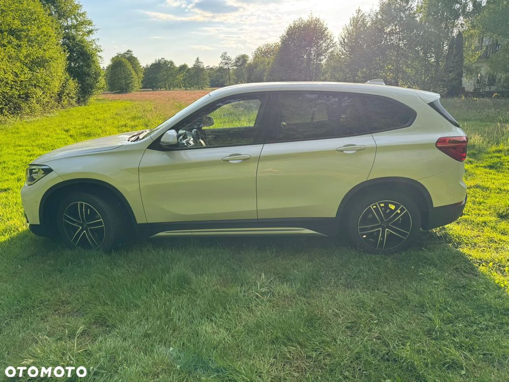 BMW X1 sDrive18i - 9