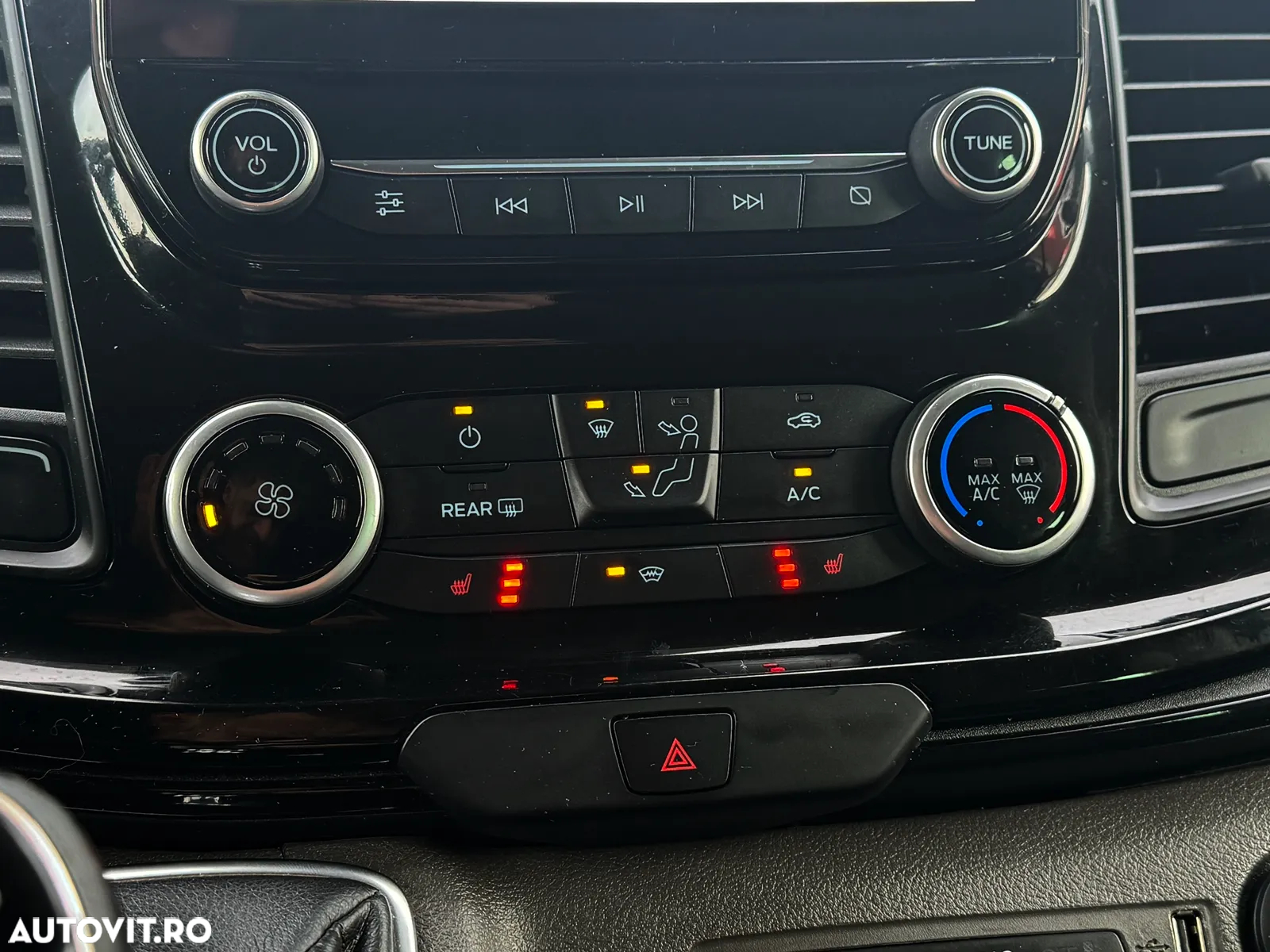 Ford Tourneo Custom 320 L2H1 VA Euroline - 12