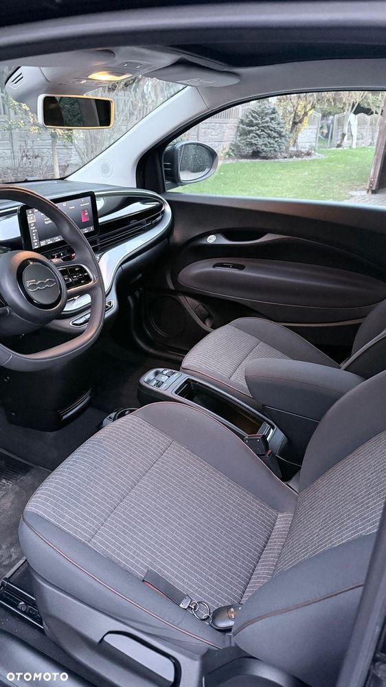 Fiat 500e 42kWh la Prima (by Bocelli) - 7