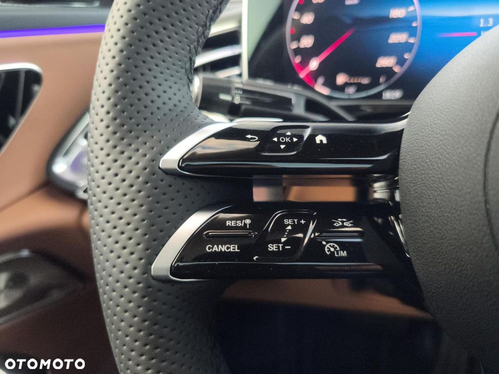 Mercedes-Benz Klasa E - 18