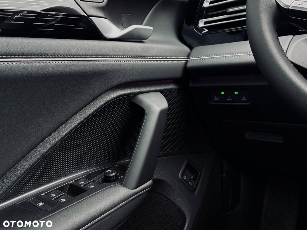 Volkswagen Tiguan - 23