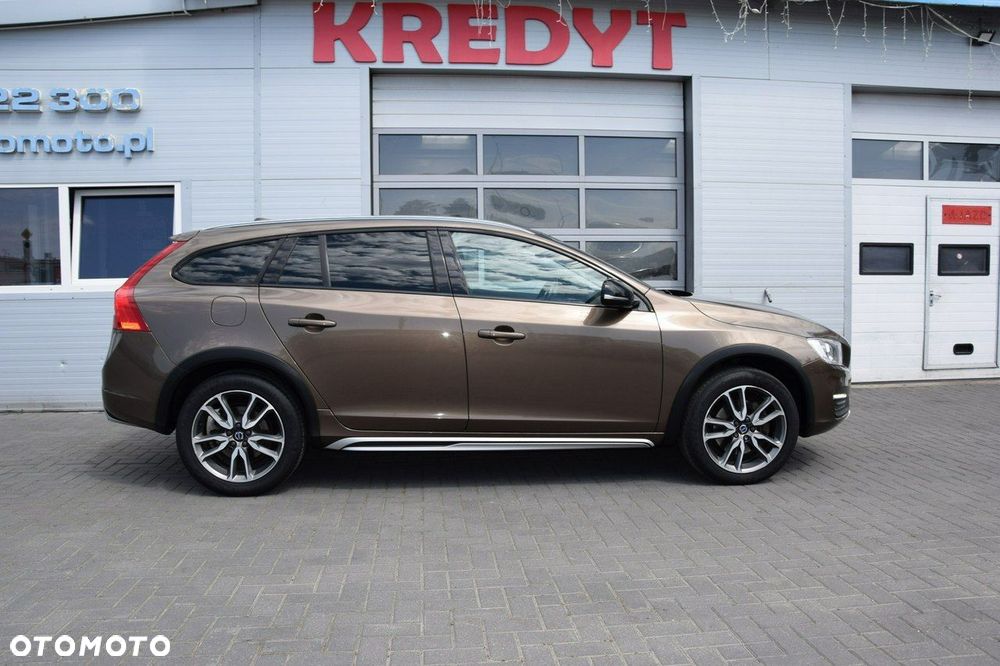 Volvo V60 Cross Country D3 Drive-E Summum - 10