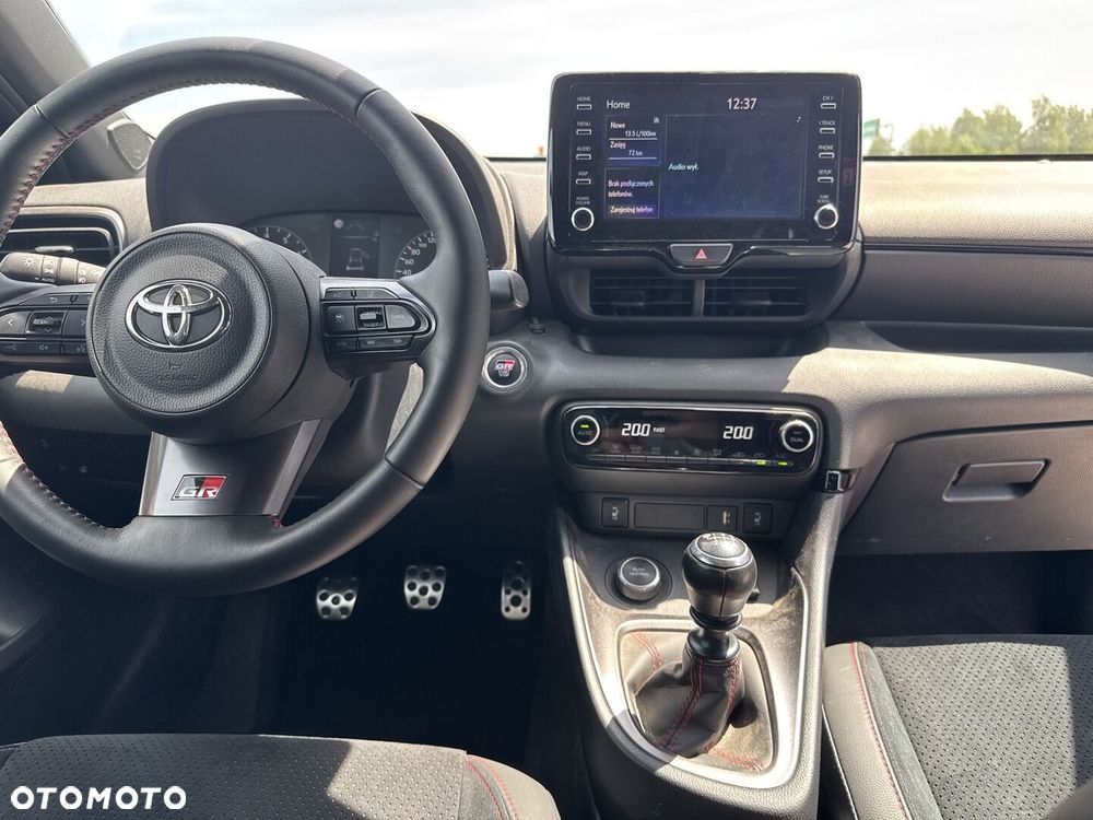 Toyota Yaris - 13