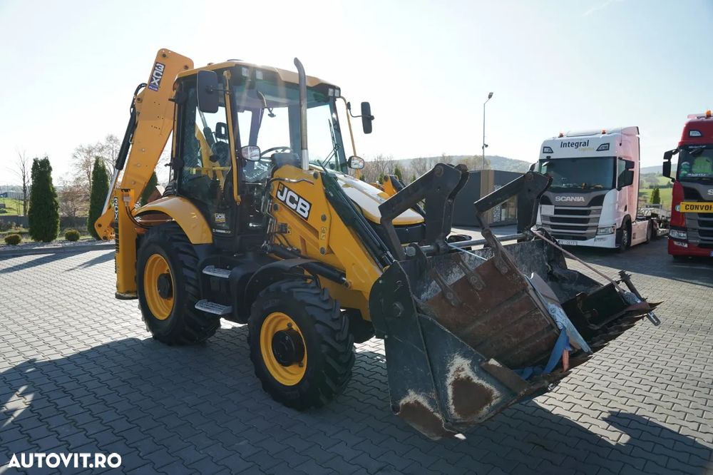 JCB 3CX PLUS / JOYSTICK / AER CONDIȚIONAT / CUPĂ RAPIDĂ / SET CUPĂ / CA NOU / SHOWROOM POLONIA / - 14