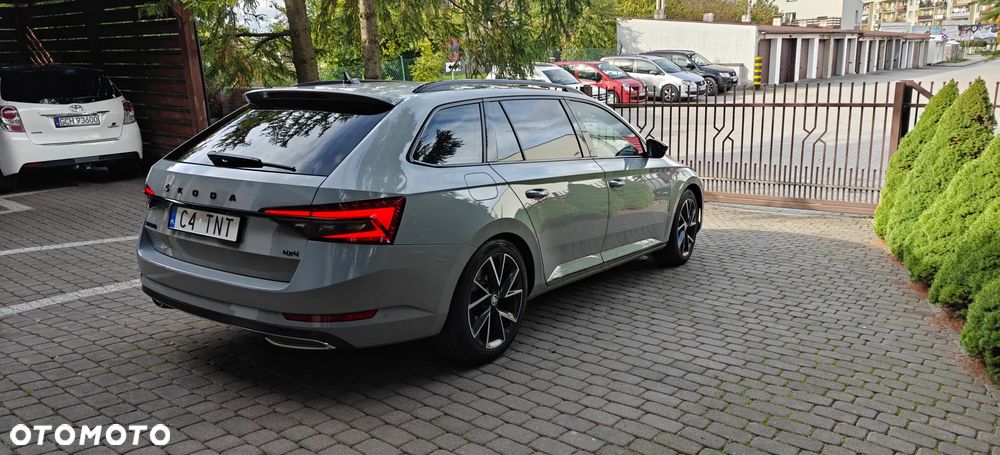 Skoda Superb 2.0 TDI SCR 4x4 Sportline DSG - 24