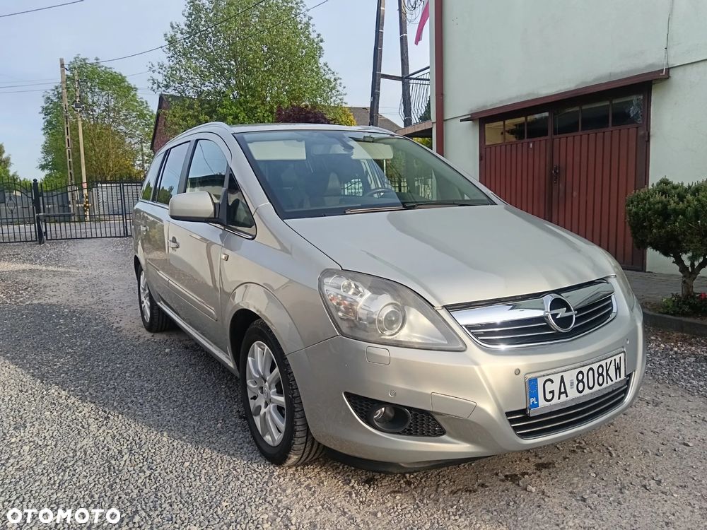 Opel Zafira 1.8 Innovation 110 Jahre - 1