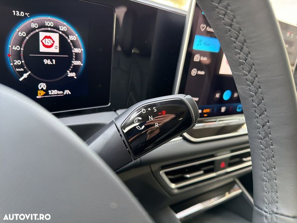 Volkswagen Tiguan 2.0 TDI DSG 4Motion Elegance - 26