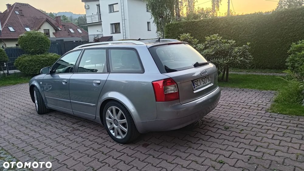 Audi A4 Avant 1.9 TDI quattro - 13