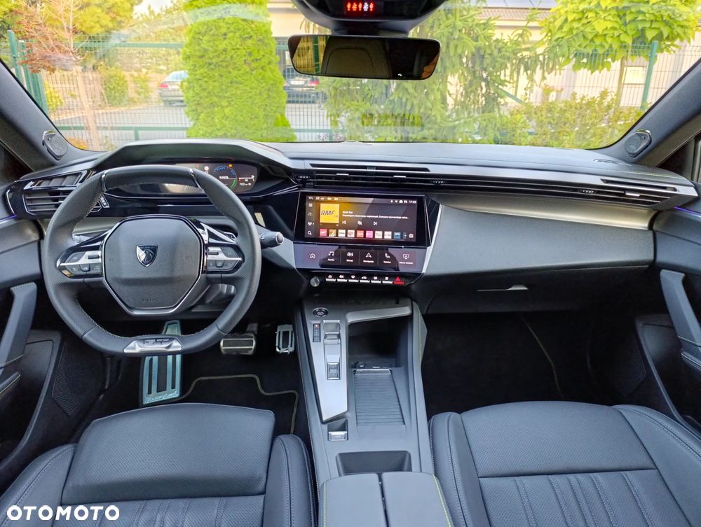 Peugeot 408 1.6 Plug-In Hybrid 180 GT EAT8 - 19