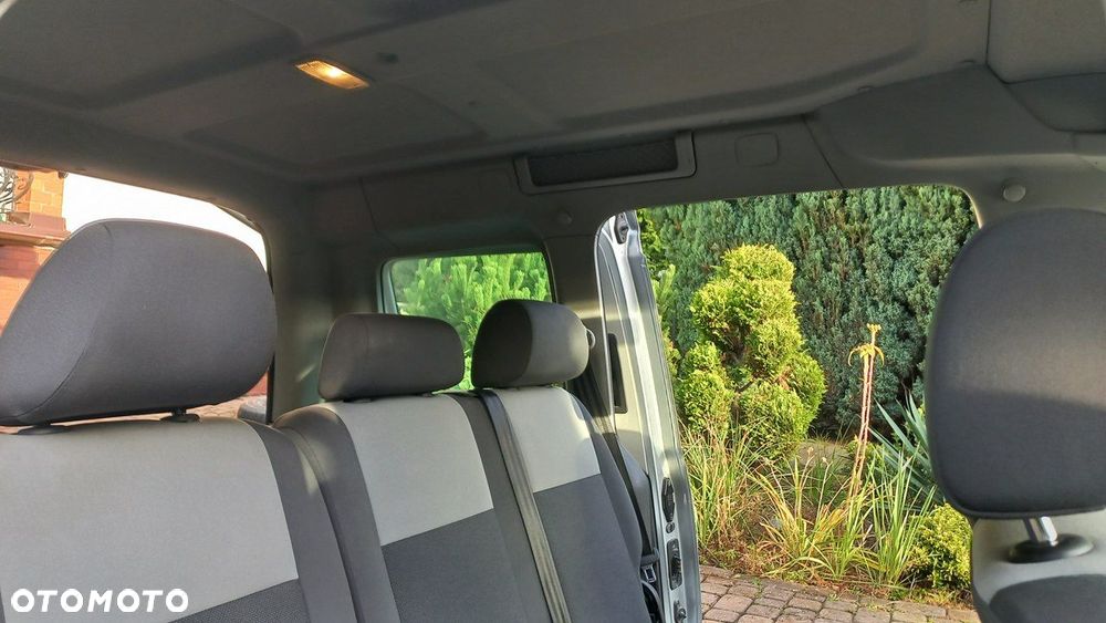 Volkswagen Caddy - 9