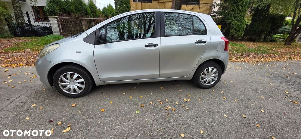 Toyota Yaris - 6