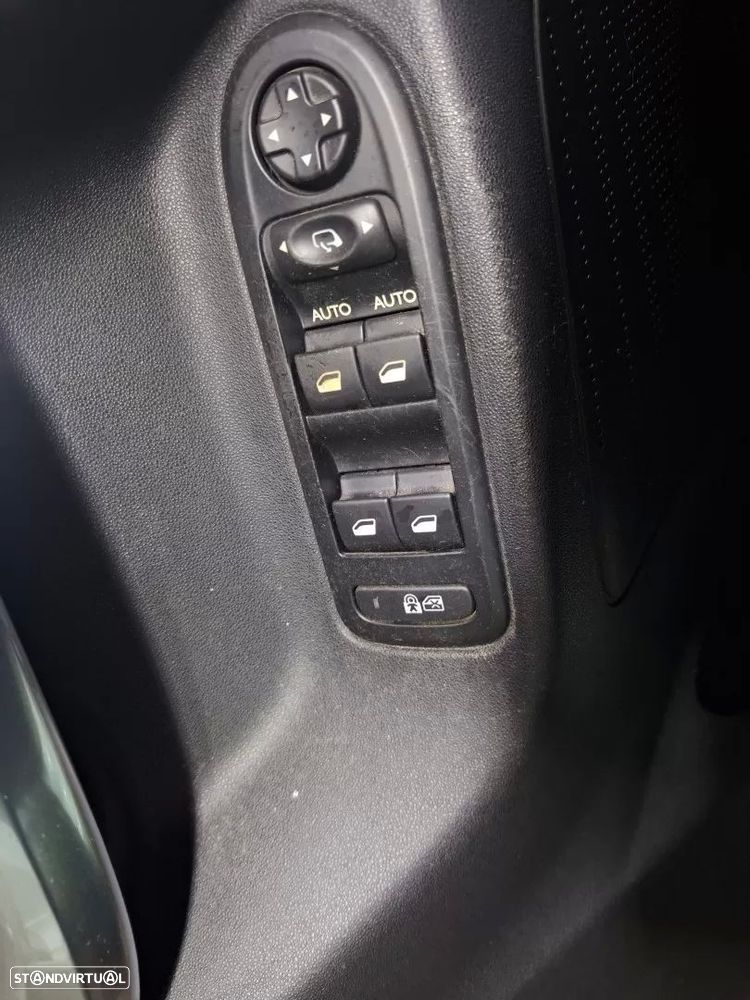 Citroën C3 1.2 VTi Exclusive - 18