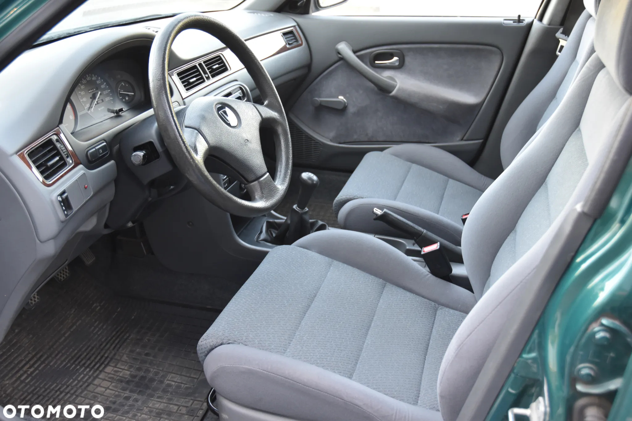 Honda Civic 1.4i - 12