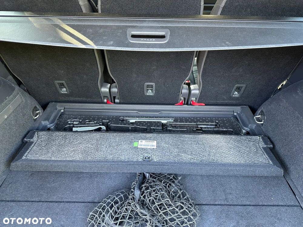 Volkswagen Touran - 15